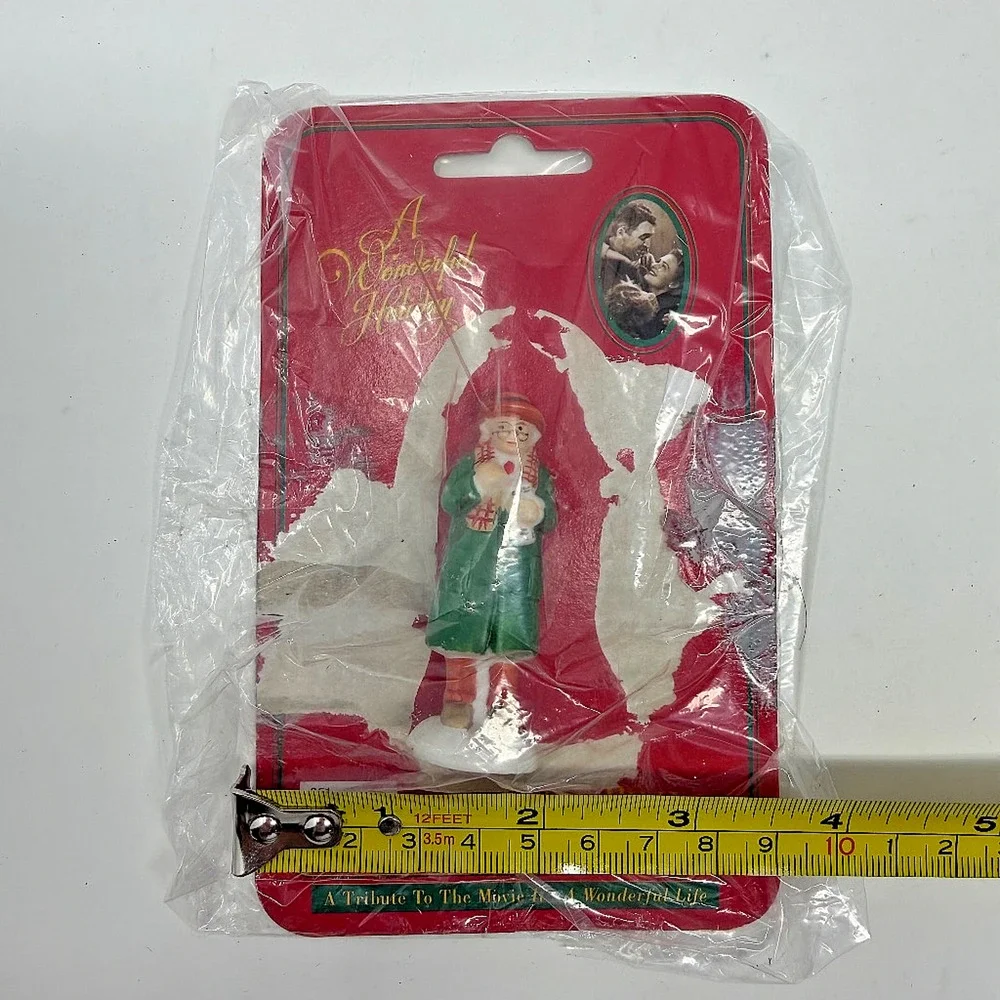 A Wonderful Holiday 1996 Uncle Billy Porcelain Figurine It's a Wonderful Life